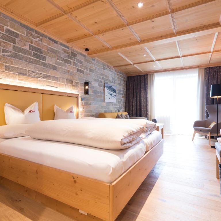 Alpenhotel Ischglerhof - Superior Doppelzimmer mit Balkon - 9