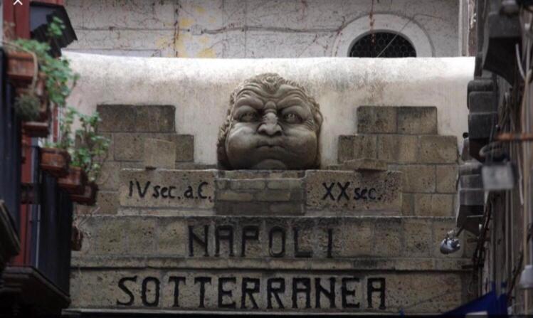 Spaccanapoli 22 - Appartamento - 25