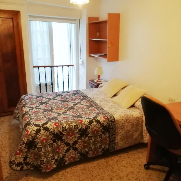 Pensión Residencia Universitaria Rey - Deluxe Doppelzimmer mit Balkon - 2
