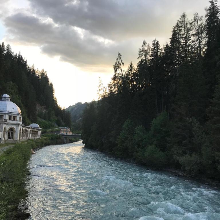 Chasa Aquileia Engadin Scuol - Bergblick, 6 Pers, zentral, Terrasse, Gratisparken - Apartment mit Blick auf die Berge - 45