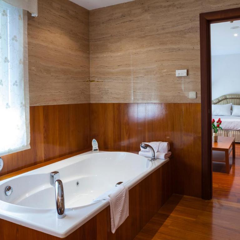 Hotel Mexico - Suite Deluxe con bañera de hidromasaje - 5