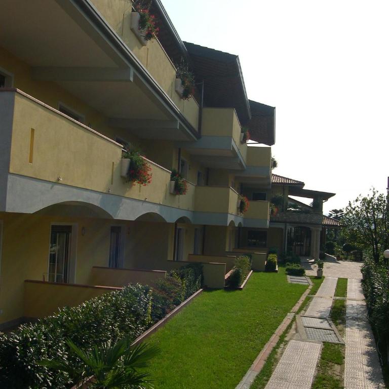 Residence Miralago Rooms & Apartments - Camera Matrimoniale - 4