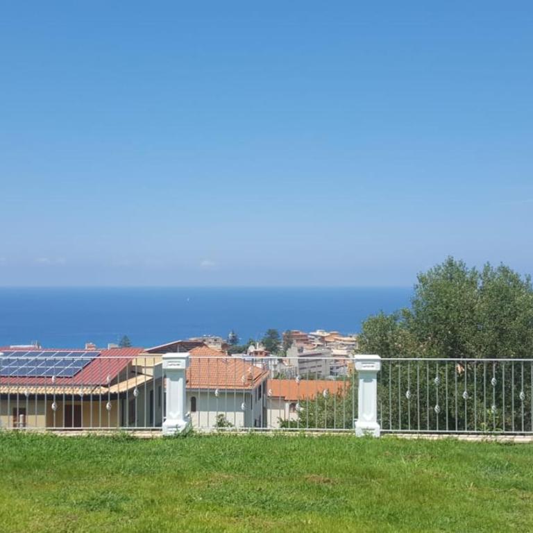 Appartamenti Borgo Panoramico N 3 - Apartment - 56