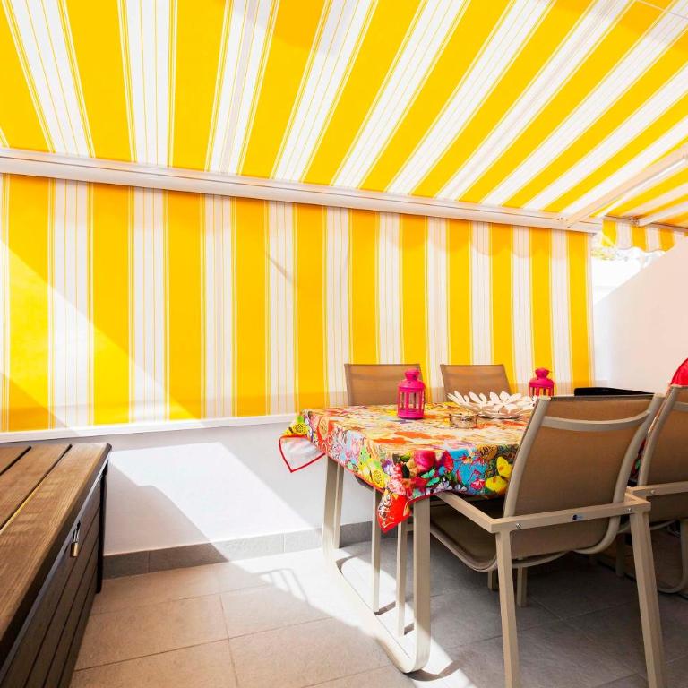 Exclusive Francy's apartment in Garden City, Sant'Eugenio - Apartamento - 21