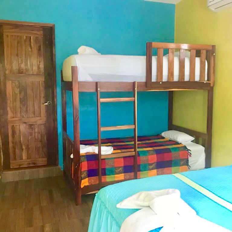 Ecocamping Yaxche - Habitación Cuádruple con baño privado - 1