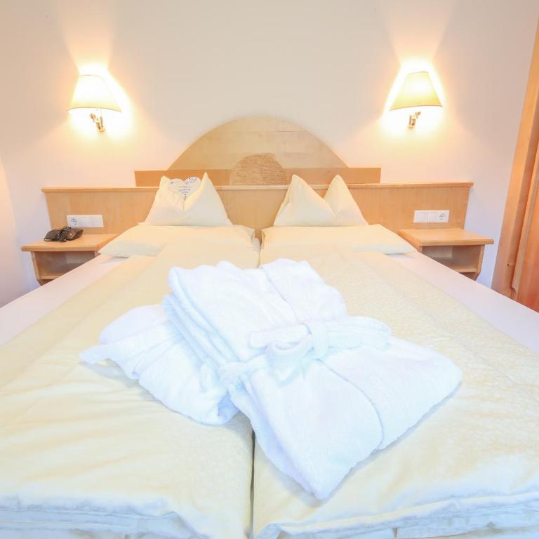 Superior Hotel Persal - Suite mit Balkon und Bergblick - 10