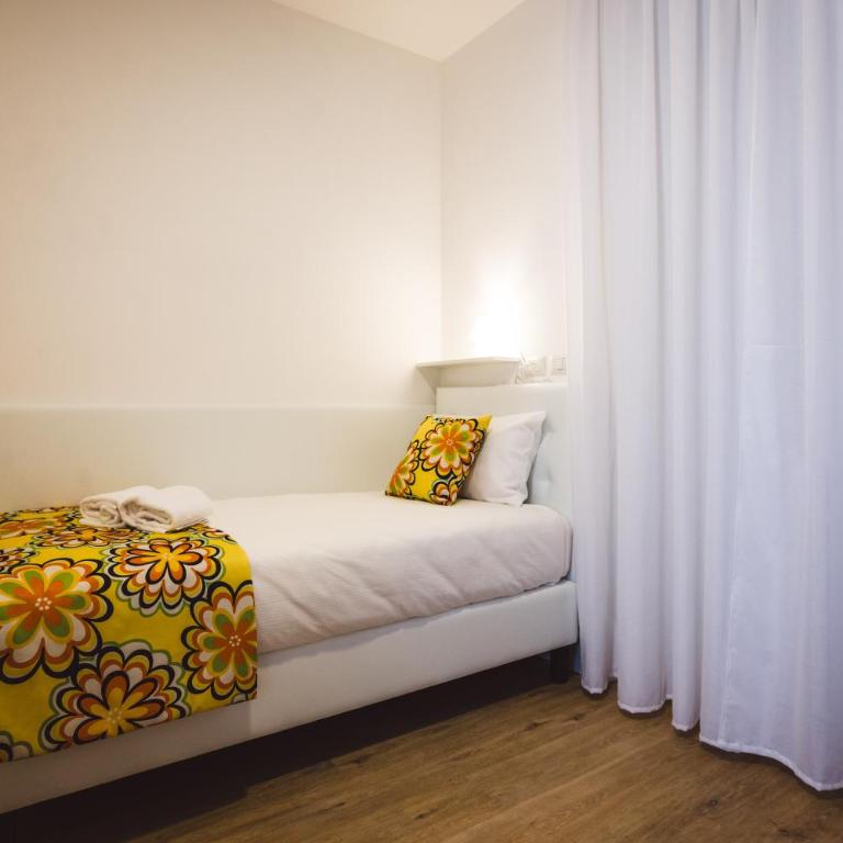 Angelina Rooms in Rome - Camera Singola con Bagno Privato - 4