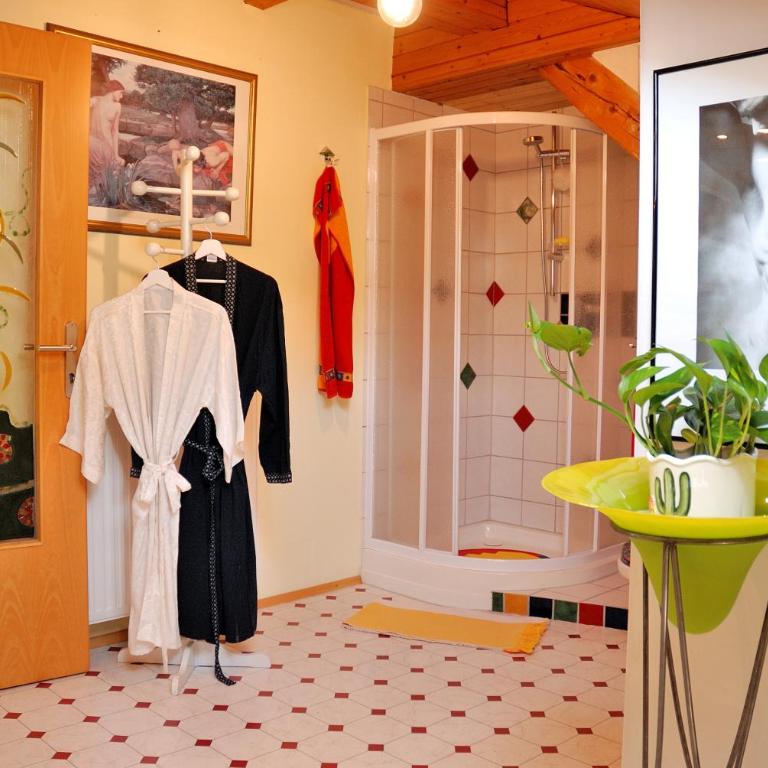 Landhaus Tangern - Deluxe Doppelzimmer mit Dusche - 4