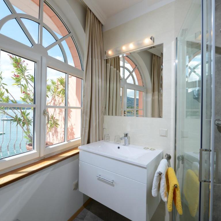 Seehotel Astoria - Deluxe Doppelzimmer mit Balkon und Seeblick - 3