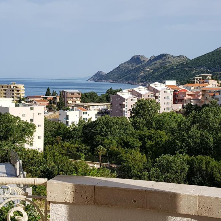 Apartaments Crown Silvia - Quadruple Room with Sea View - 5