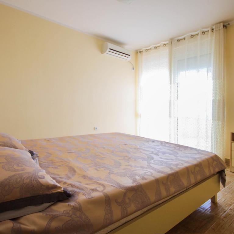 Apartaments Crown Silvia - Quadruple Room with Sea View - 12