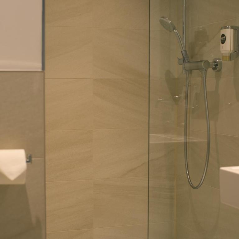 Hotel Wetterstein - Comfort Zimmer mit Straßenblick - 7
