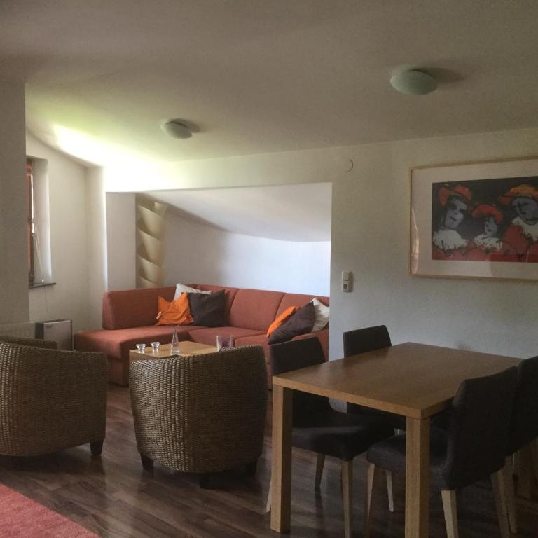 Appartementhaus Bergblick - Comfort Apartment mit 2 Schlafzimmern und Balkon - 2. Etage - 2
