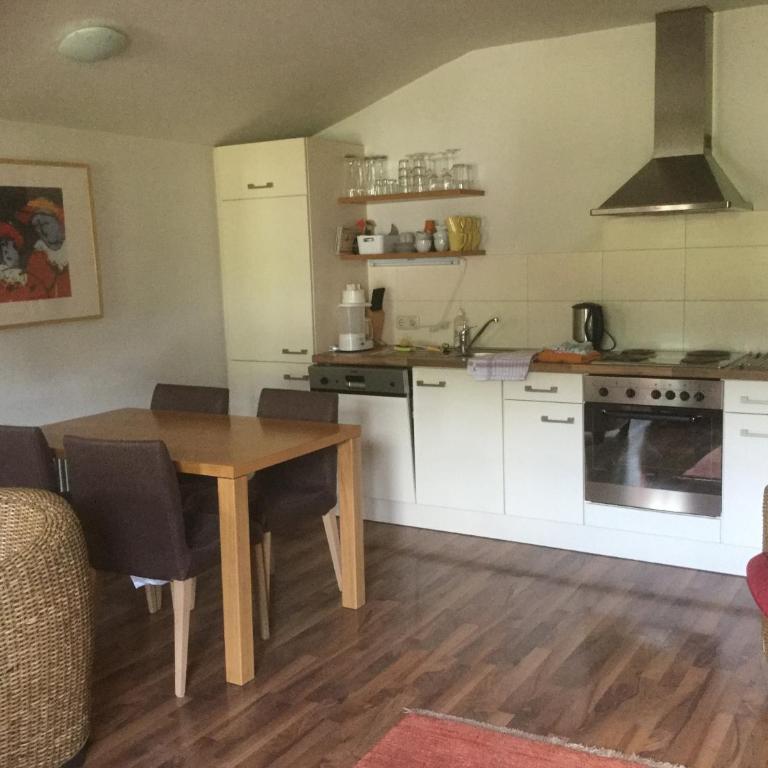 Appartementhaus Bergblick - Comfort Apartment mit 2 Schlafzimmern und Balkon - 2. Etage - 1