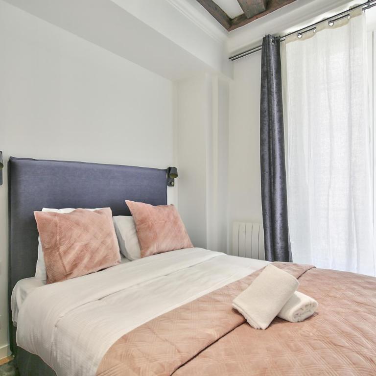 69 - Authentic Parisian Home - Appartement - 17