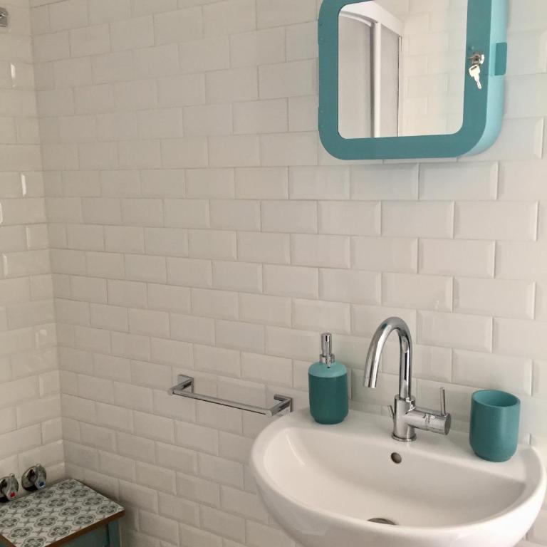 A Due Passi B&B - Camera Matrimoniale con Bagno Privato - 9