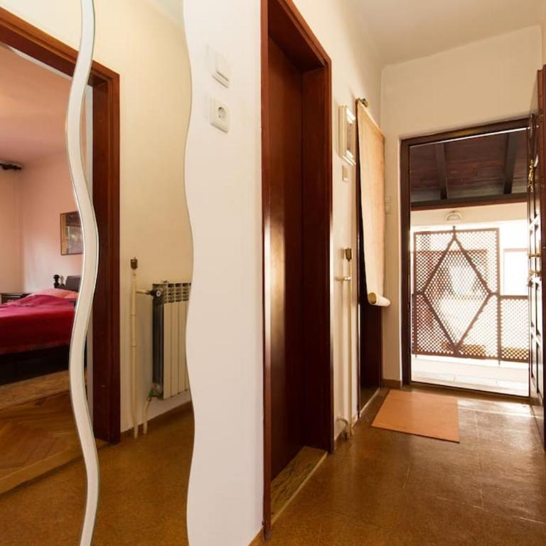 Old Town House in Sarajevo - Apartment with Terrace - 18