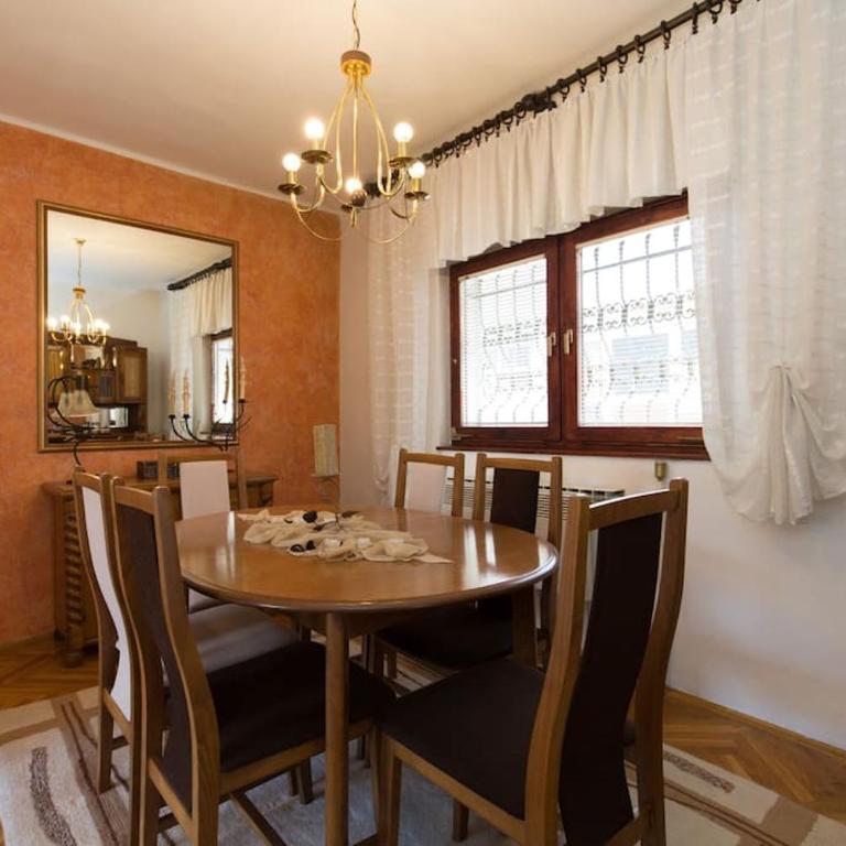 Old Town House in Sarajevo - Apartment with Terrace - 11