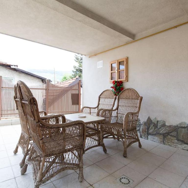 Old Town House in Sarajevo - Apartment with Terrace - 14