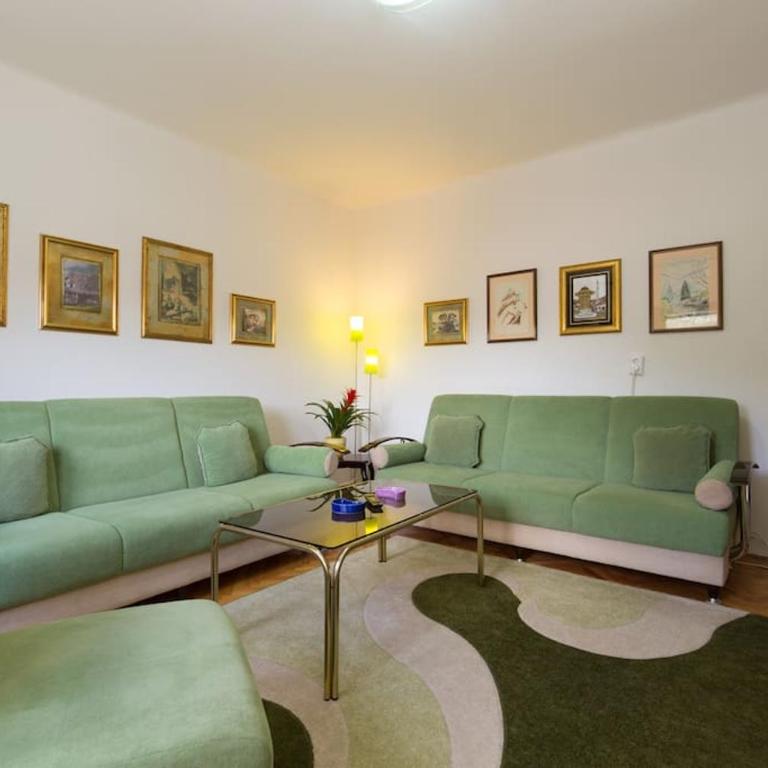 Old Town House in Sarajevo - Apartment with Terrace - 2