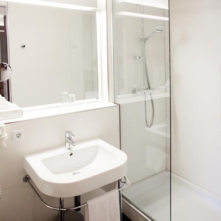 Hotel Schwarzer Bär - Kleines Einzelzimmer - 2