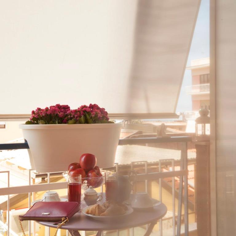 Viria B&B Sorrento - Camera Matrimoniale Deluxe con Balcone - 25