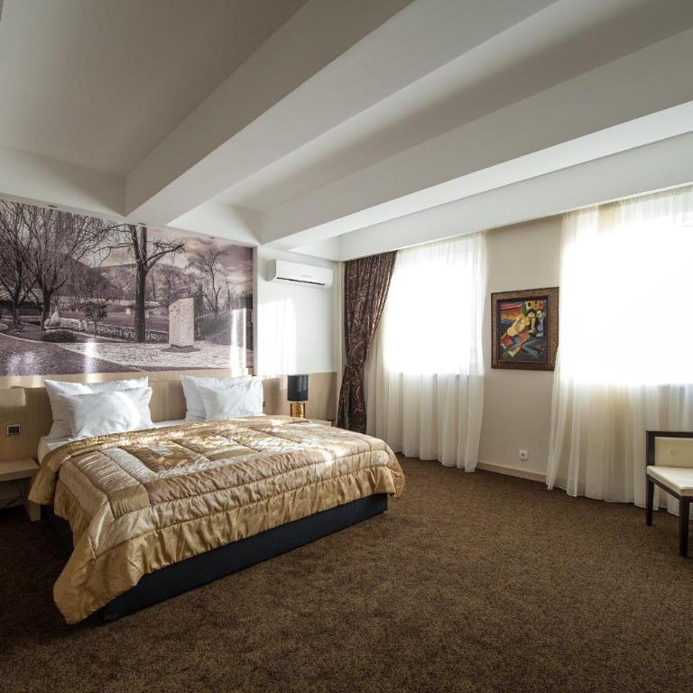 City Hotel Mostar - Presidential Suite - 35