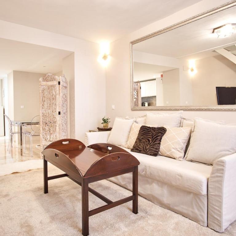 Pajaritos Palace by Valcambre - Apartamento - 12