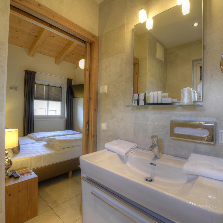 Kaprun Mountain Resort by Kaprun Rentals - Superior Apartment mit 2 Schlafzimmern und Balkon - 4