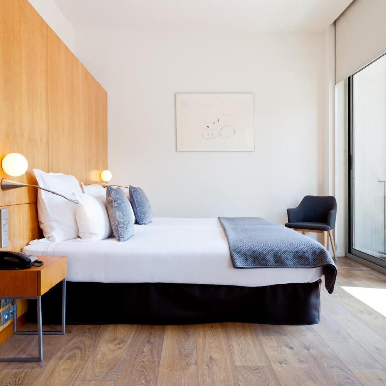 Hotel Condes de Barcelona - Family Room - 4