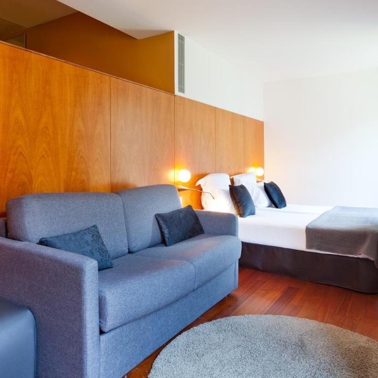 Hotel Condes de Barcelona - Family Room - 2