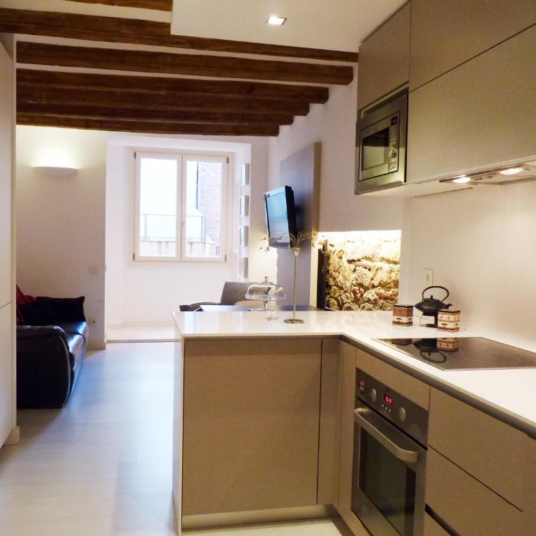 Poble Sec Apartments - Two-Bedroom Apartment - 14
