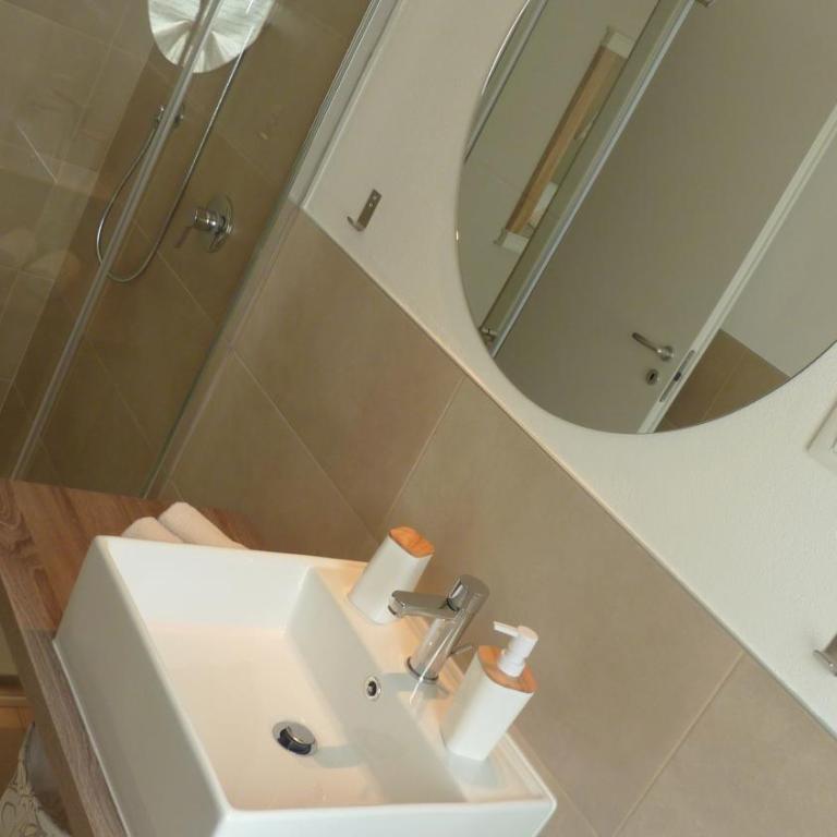 L'Ulivo - Double or Twin Room with Extra Bed - 4
