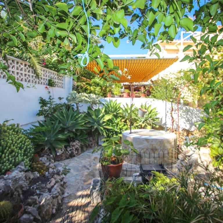 Maria - pretty holiday property with garden and private pool in Benissa - Villa con piscina privada - 11