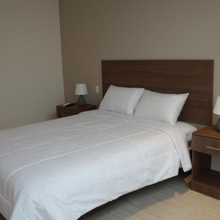 Villa Oasis - Habitación con cama grande - 8