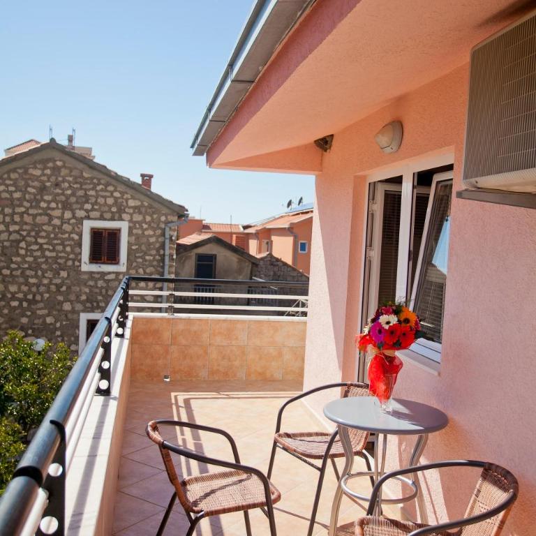 Apartments Stanka - Comfort Studio - 9