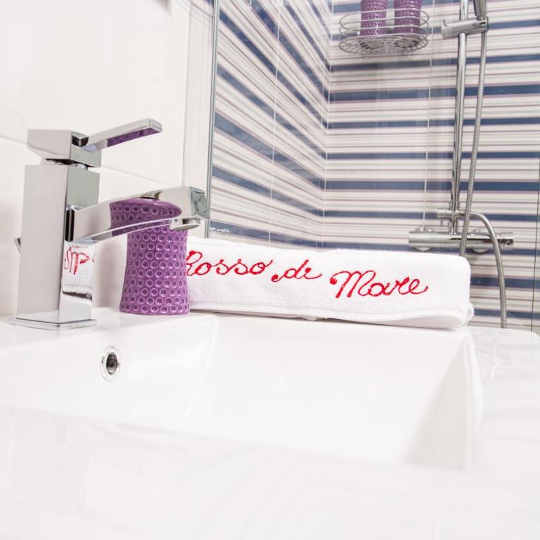 Rosso di Mare Guest House Alghero - Camera Matrimoniale con Balcone - 5