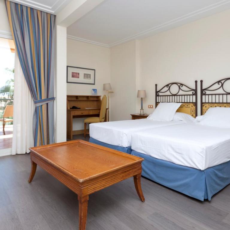 Hotel Alicante Golf - Deluxe Twin/Double Room - 8