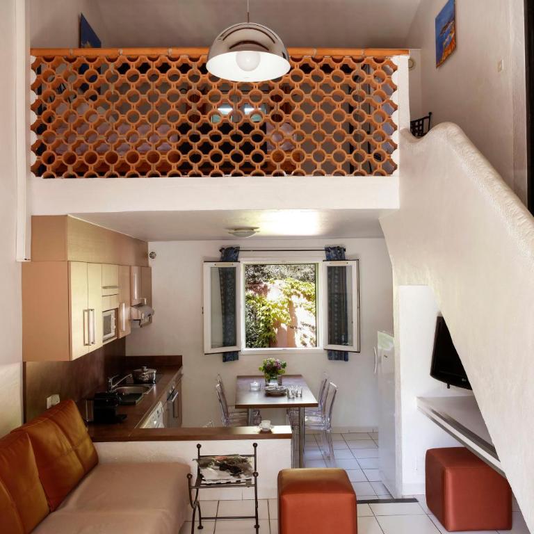 Résidence Vasca d'Oro - Family Two-Bedroom Villa with Mezzanine - 4
