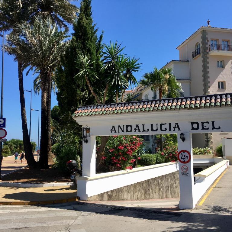Banus Rentals Apartments Beach&Pool - Apartment with Pool View - 12