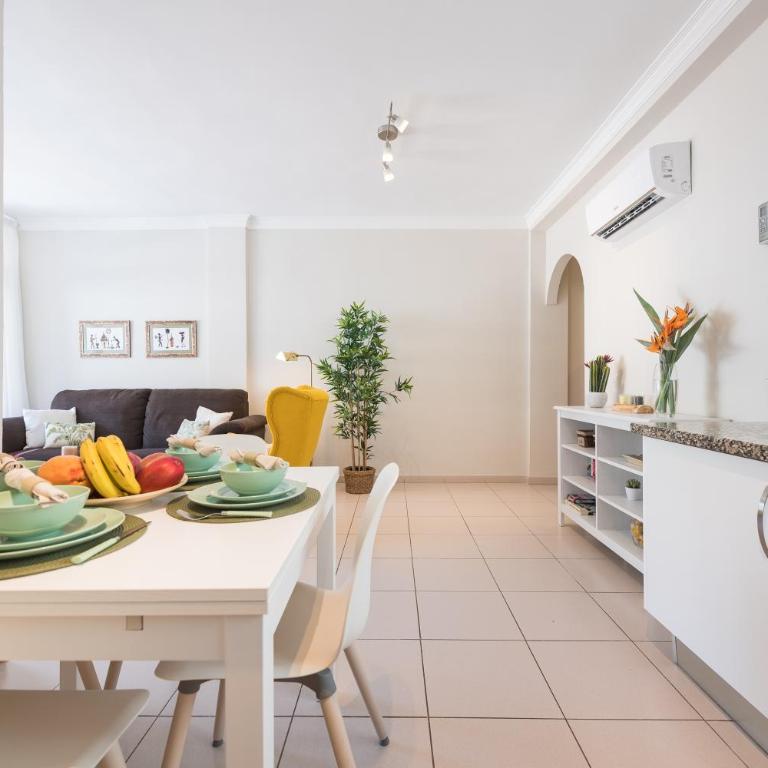 Sunny Sky Apartment - Apartamento con terraza - 13