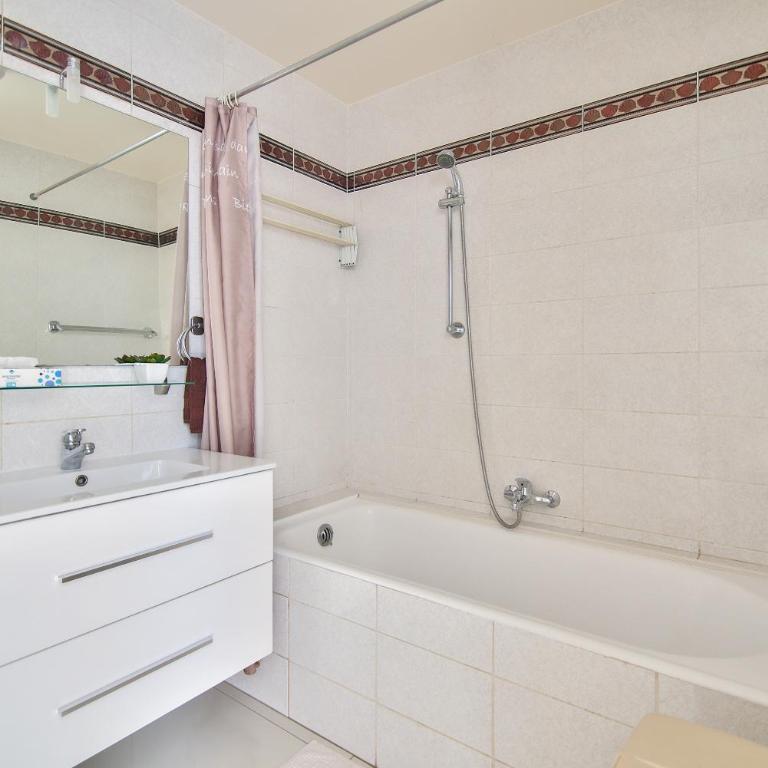 Cannes Film Festival Beach Apartment - Appartement - Vue sur Jardin - 16