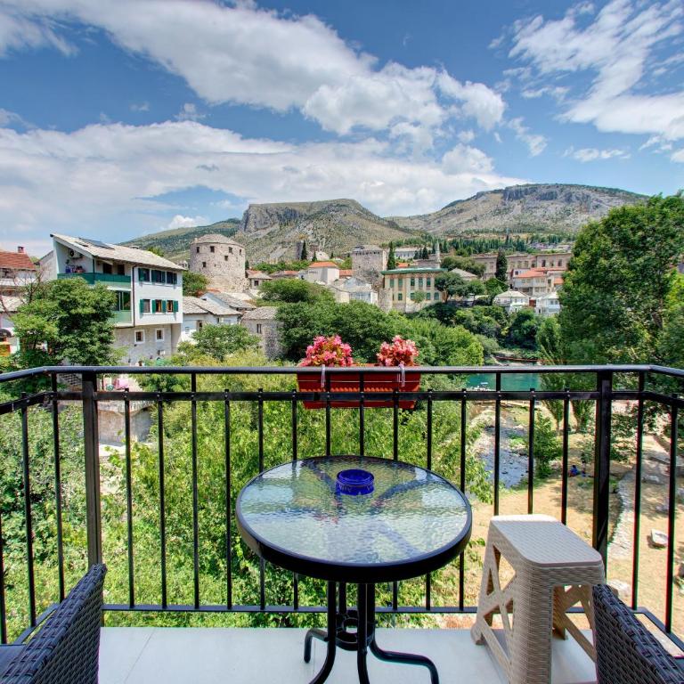 Pansion Villa Nur - Deluxe Suite with Balcony and River View - 4