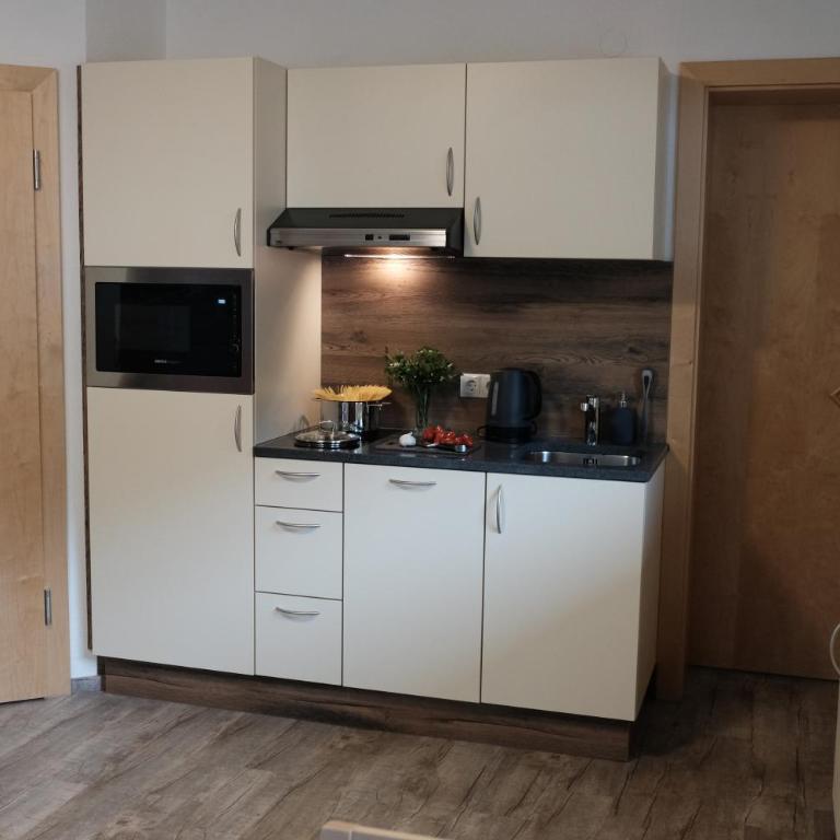 Apart Felsenhof - Apartment mit Blick auf die Berge - 9