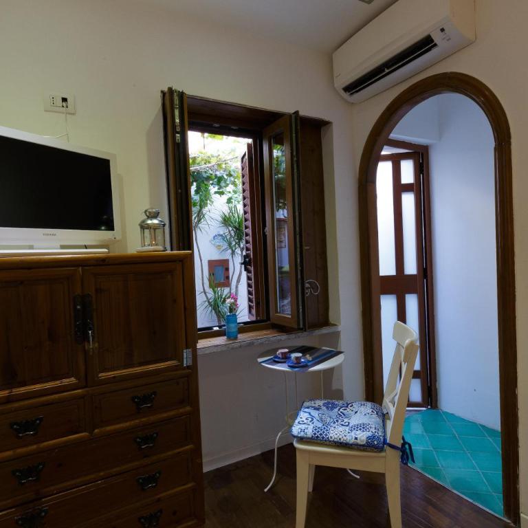 Beach Hotel 14Leoni b&b - Camera Matrimoniale Economy - 10
