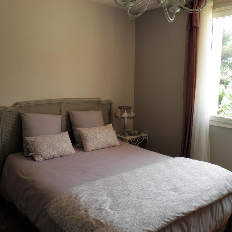 La Bastide du Bouchou - Chambre Double - Vue sur Piscine - 2