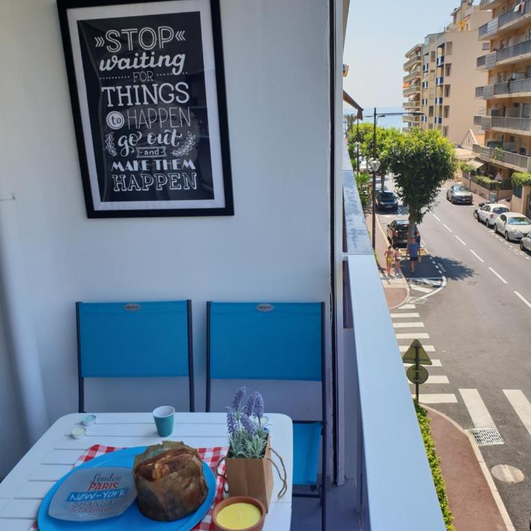 Beautiful studio near sea (free parking) - Appartement - 10