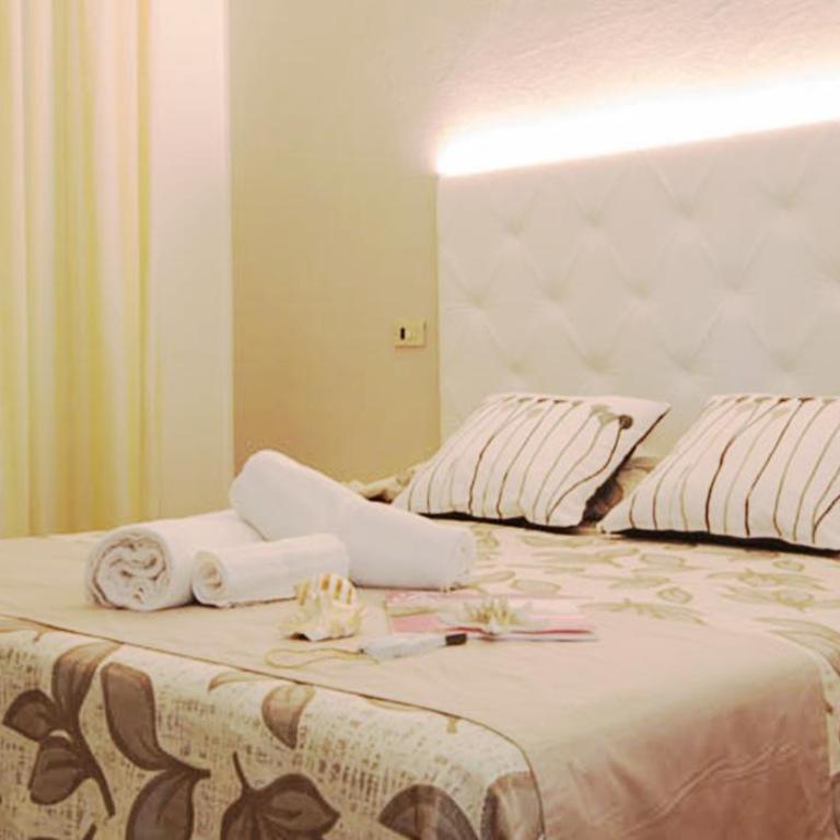 Hotel Sandra - Camera Matrimoniale/Doppia con Letti Singoli - 8