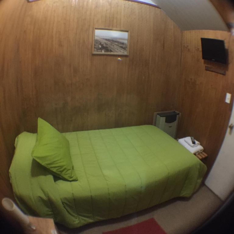 Hostal Chalet Las Violetas - Single Room with Private Bathroom - 3