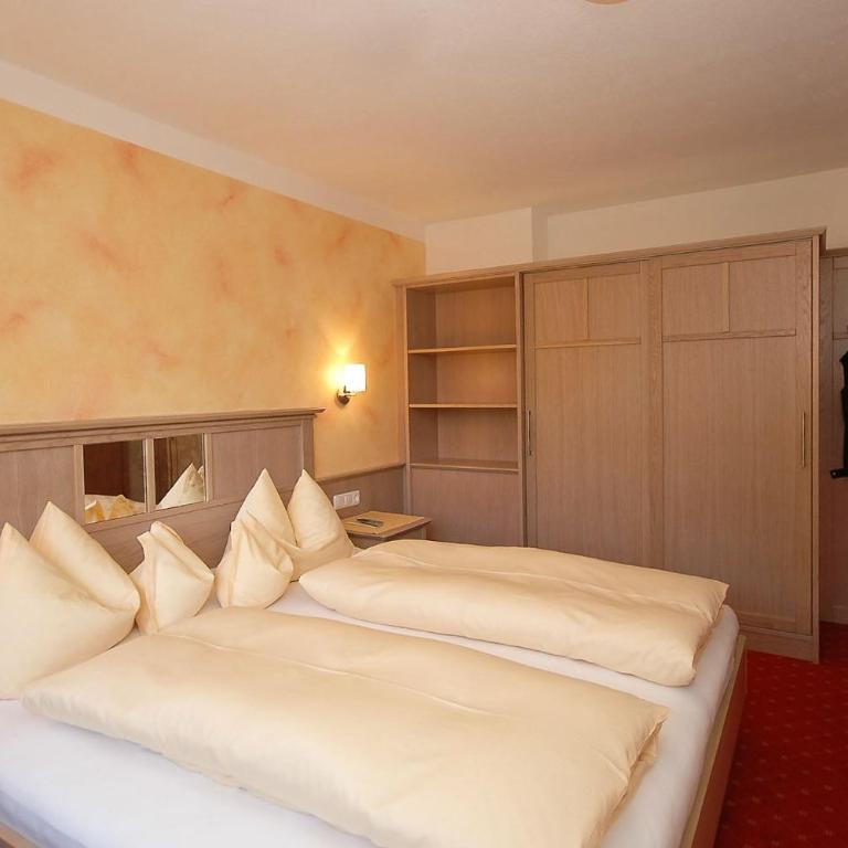 Appart & Hotel Garni Villa Knauer - Apartment mit 2 Schlafzimmern und Terrasse - 4